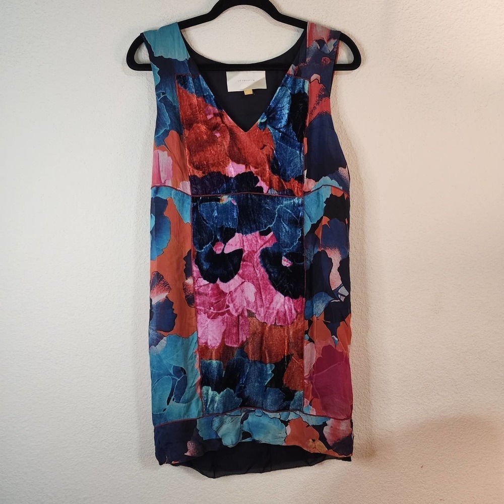 Sleeveless Multicolor Floral Print V-Neck Dress
